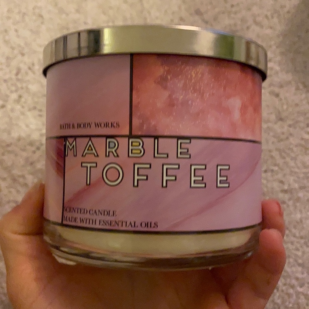 Brand new bath and body works candle